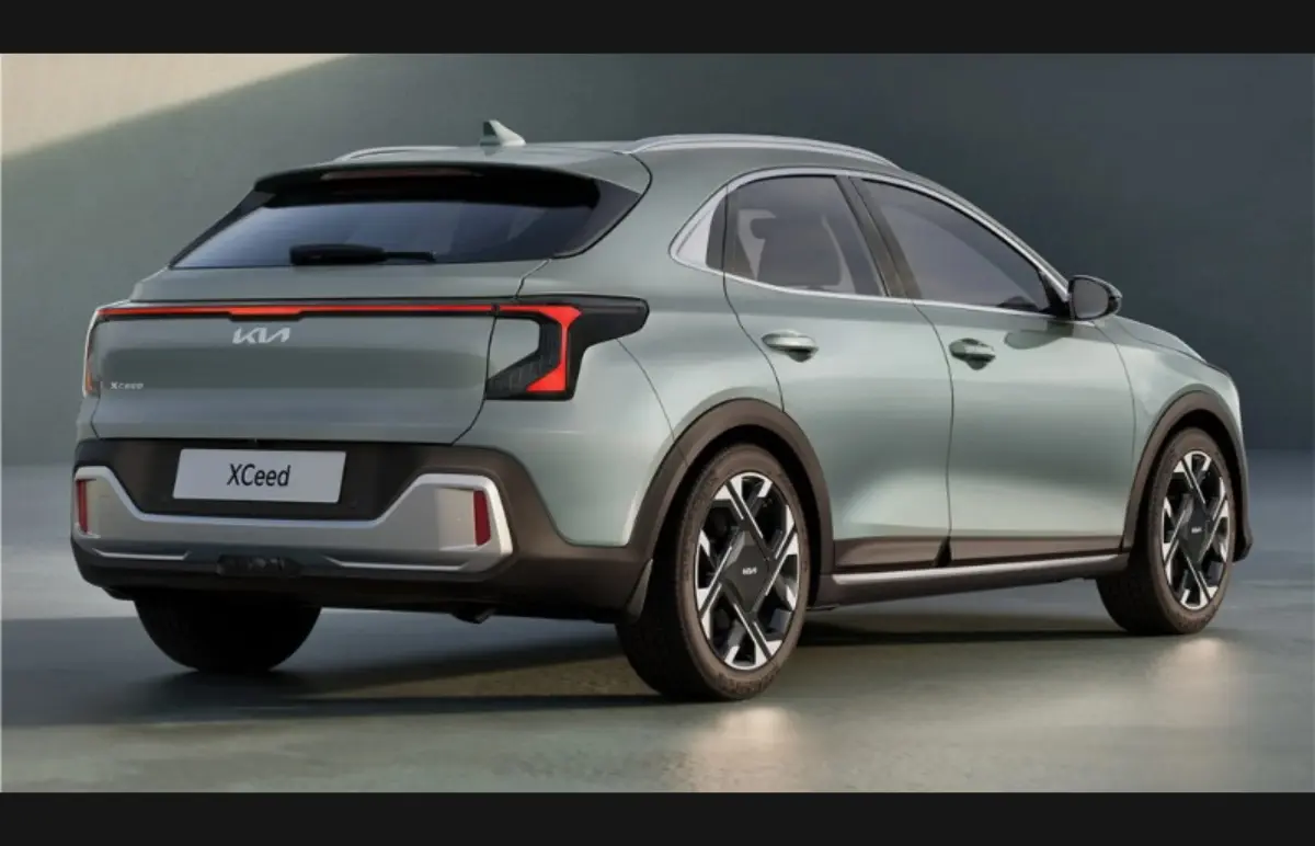 Kia XCeed Plug in Hybrid EV Teased